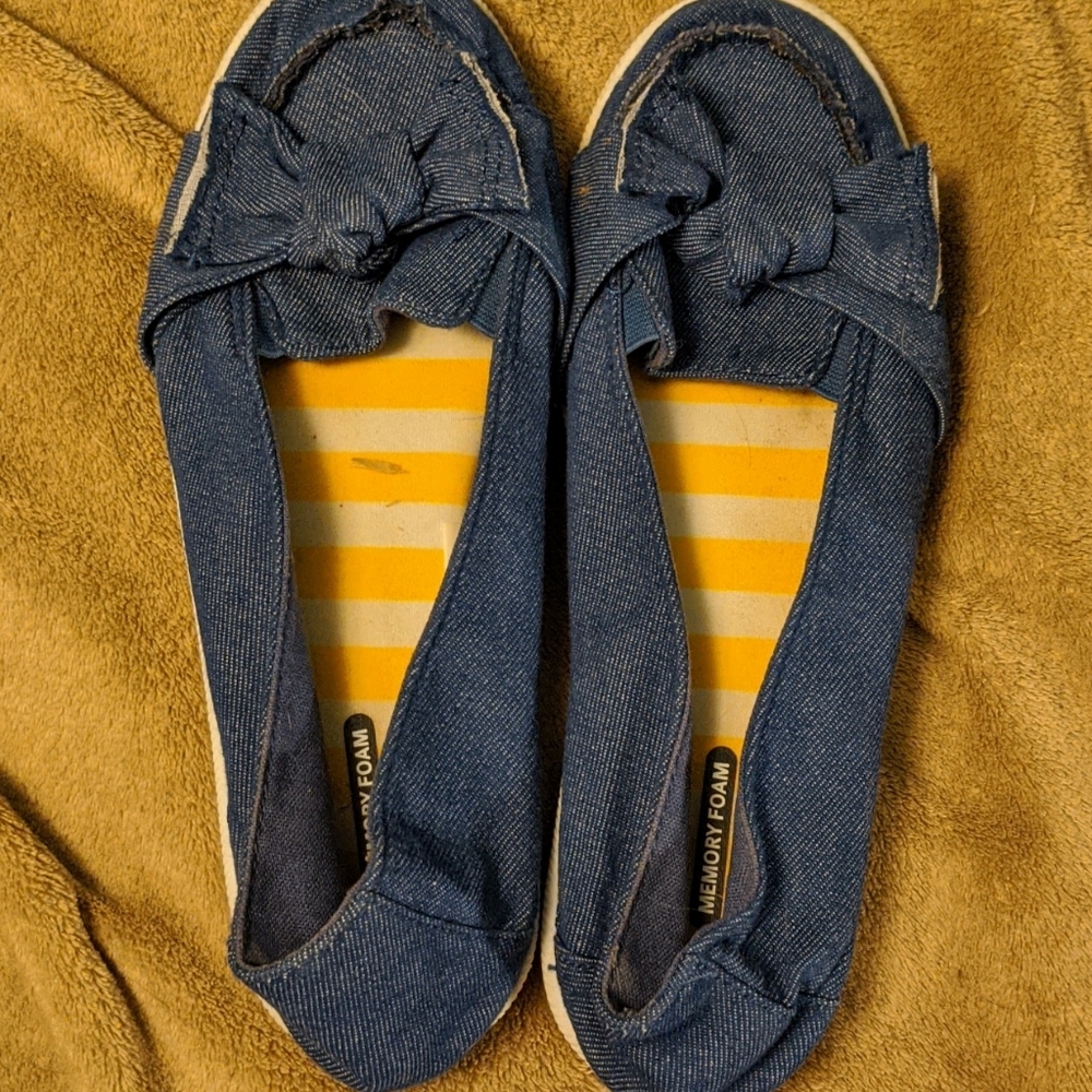 Shoes, gentle used flats